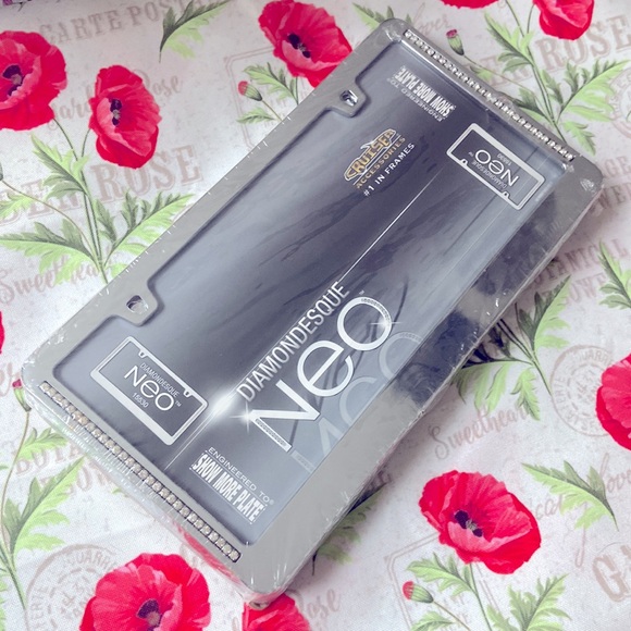 4 pcs License plates frames - Picture 3 of 8